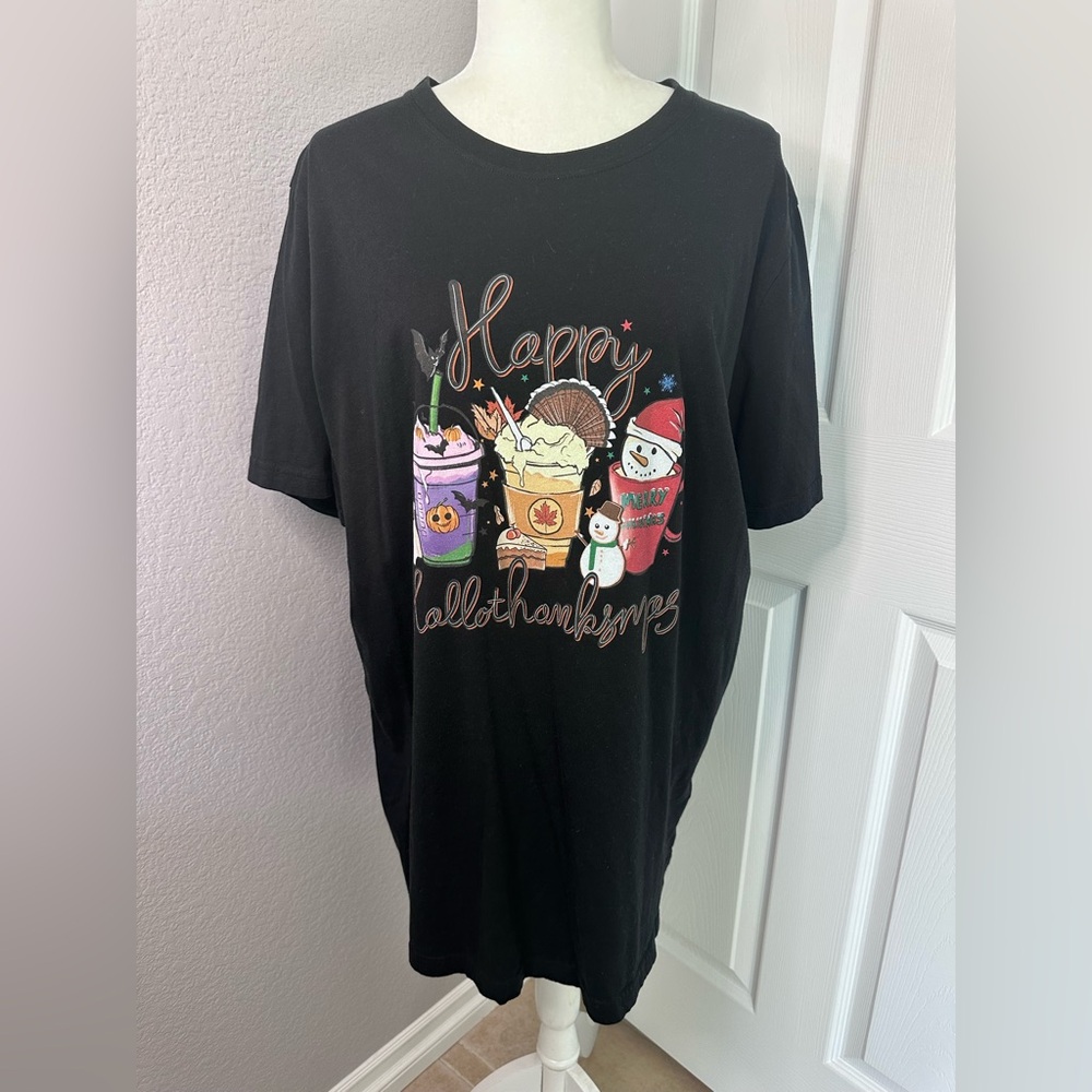 ‘Happy Hallothanksmas’ Black Short Sleeve Tee